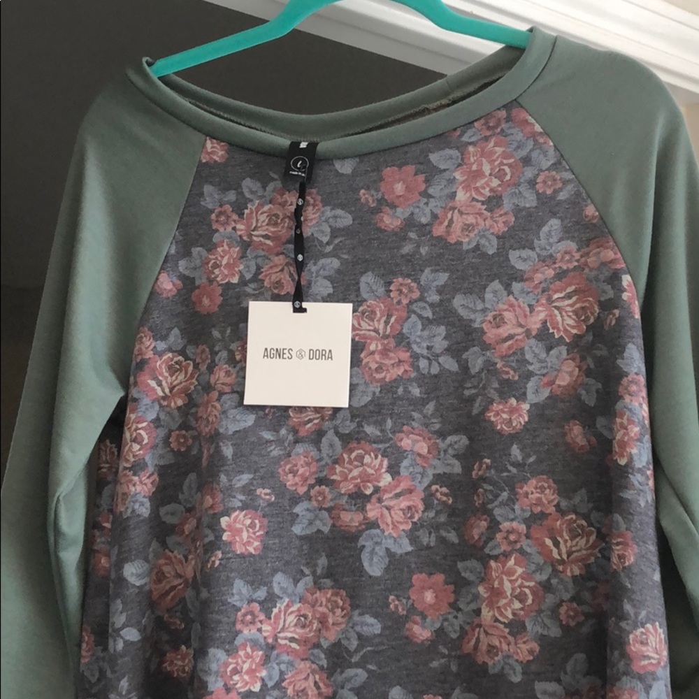 Bent Agnes and Dora raglan everyday tee